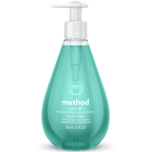 METHOD Waterfall folyékonyszappan, csepp alakú pumpás flakon, frissítő vízesés illat tengeri só, vízi liliom és szantálfa jegyekkel, 354ml/flakon