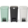 Kép 1/3 - Brabantia StepUp szelektív hulladékgyűjtő szett, 3db pedálos szemetes, 16L - D méret, 91% újrahasznosított műanyag - SU16L-SET