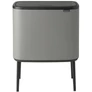 Kép 1/10 - Brabantia Bo Touch Bin nyomófedeles szelektív hulladékgyűjtő, magasított, lábakon álló, műanyag tartály, 11+23L - X+J méret, acél, betonszürke ásványi textúra - 127243