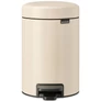 Kép 1/12 - Brabantia NewIcon pedálos hulladékgyűjtő szagmentesen záródó Soft-Close fedél, műanyag tartály, 3L - V méret, acél, világos bézs - 149887
