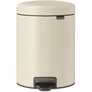 Kép 1/13 - Brabantia NewIcon pedálos hulladékgyűjtő szagmentesen záródó Soft-Close fedél, műanyag tartály, 5L - W méret, acél, világos bézs - 149900