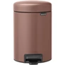 Kép 1/15 - Brabantia NewIcon pedálos hulladékgyűjtő szagmentesen záródó Soft-Close fedél, műanyag tartály, 3L - V méret, acél, szaténrózsaszín taupe - 233968