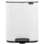 Kép 1/22 - Brabantia Bo Pedal Bin pedálos hulladékgyűjtő szagmentesen záródó Soft-Close fedél, karcsú, négyzetes forma, műanyag tartály, 12L - C méret, acél, fehér - 236907