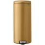 Kép 1/18 - Brabantia NewIcon pedálos hulladékgyűjtő szagmentesen záródó Soft-Close fedél, műanyag tartály, 30L - G méret, acél, meleg tónusú arany - 238765