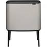 Kép 1/8 - Brabantia Bo Touch Bin nyomófedeles szelektív hulladékgyűjtő, magasított, lábakon álló, műanyag tartály, 3x11L - X méret, acél, hamvasszürke - 255021