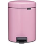 Kép 1/11 - Brabantia NewIcon pedálos hulladékgyűjtő szagmentesen záródó Soft-Close fedél, műanyag tartály, 5L - W méret, acél, rózsaszín-lila - 255281
