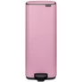 Kép 1/13 - Brabantia Bo Pedal Bin pedálos hulladékgyűjtő szagmentesen záródó Soft-Close fedél, karcsú, négyzetes forma, műanyag tartály, 30L - O méret, acél, rózsaszín-lila - 255403
