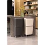 Kép 15/15 - Új szintre emelt szelektálás: a Brabantia SortUp Recycle Bin Hi 10+10+25L stílusos, magasított kivitele szó szerint új magasságokba emeli az újrahasznosítást.