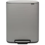 Kép 1/13 - Brabantia Bo Pedal Bin pedálos szelektív hulladékgyűjtő szagmentesen záródó Soft-Close fedél, műanyag tartály, 2x30L - O méret, acél, betonszürke ásványi textúra - 211485