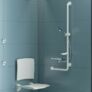 Kép 2/3 - Igényes akadálymentes zuhanyzókba Comfort zuhanyülőke dukál, akár támasztóláb nélküli változatban is.